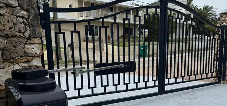 Swing Gate Opener with Keypad Stow