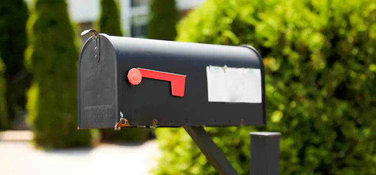 Secure Mailboxes for Packages Stow